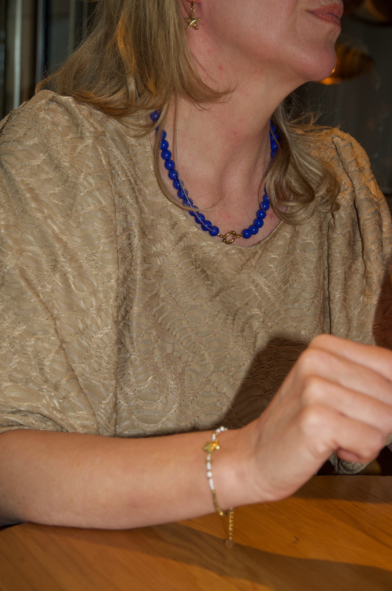 Monique- Blauwe kralenketting